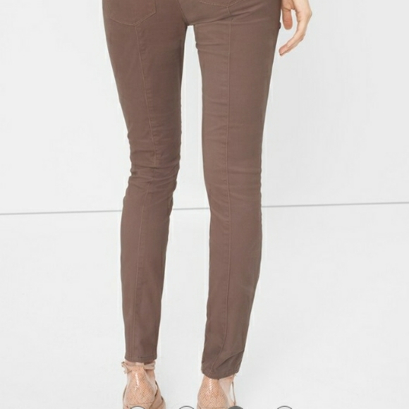 🎁 WHBM Vintage, The Skimmer Jeans. Motto Inspired with Gorgeous Velveteen Trim - Picture 8 of 16